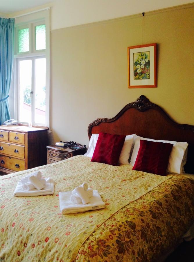 Albatross Inn Bed & Breakfast Dunedin Bagian luar foto